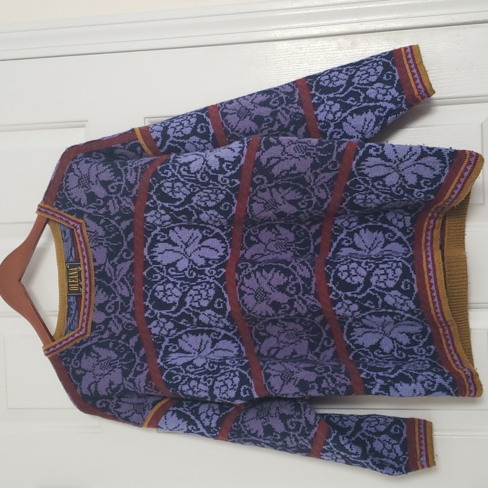Oleana Pure New Wool Sweater